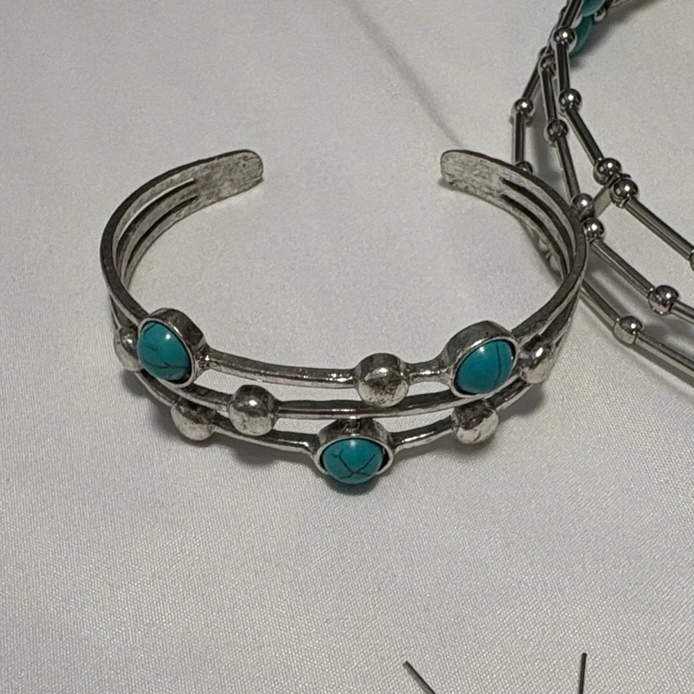 Silver and Turquoise Costume Jewelry - Picture 4 of 5